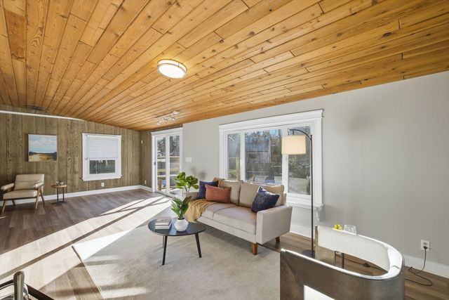 4 Smith Street, Attleboro, MA 02703