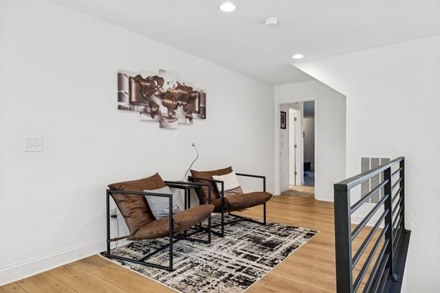 1136 Willow Springs Dr, Lebanon, TN 37087