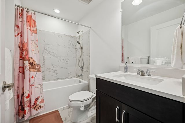 1136 Willow Springs Dr, Lebanon, TN 37087