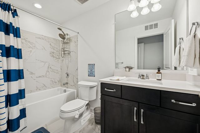 1136 Willow Springs Dr, Lebanon, TN 37087