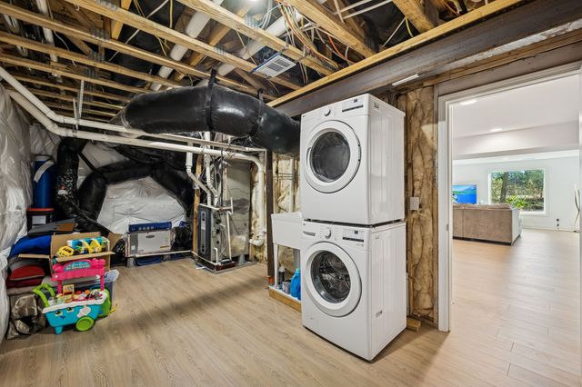 1136 Willow Springs Dr, Lebanon, TN 37087