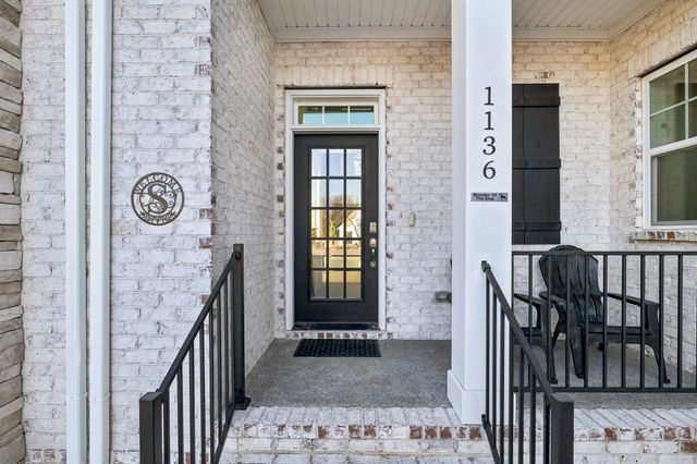 1136 Willow Springs Dr, Lebanon, TN 37087