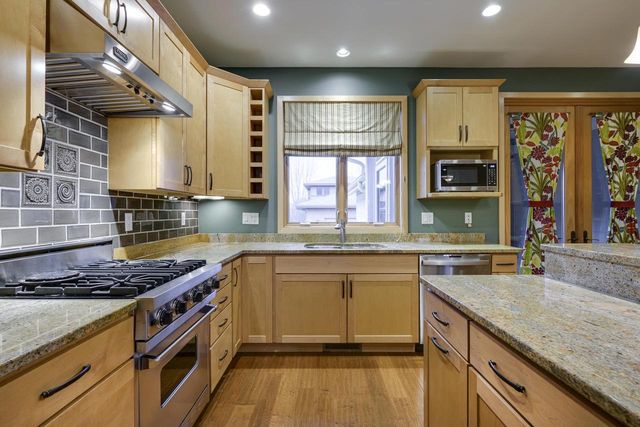 6724 Aldo Leopold Way, Middleton, WI 53562