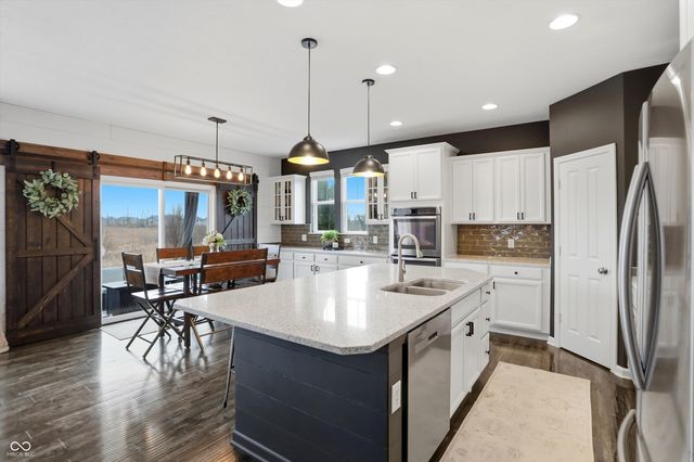 12139 Whisper Ridge Drive, Noblesville, IN 46060