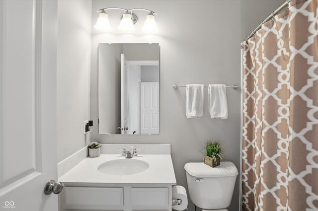 12139 Whisper Ridge Drive, Noblesville, IN 46060