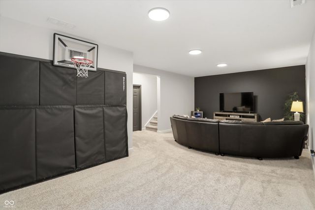 12139 Whisper Ridge Drive, Noblesville, IN 46060