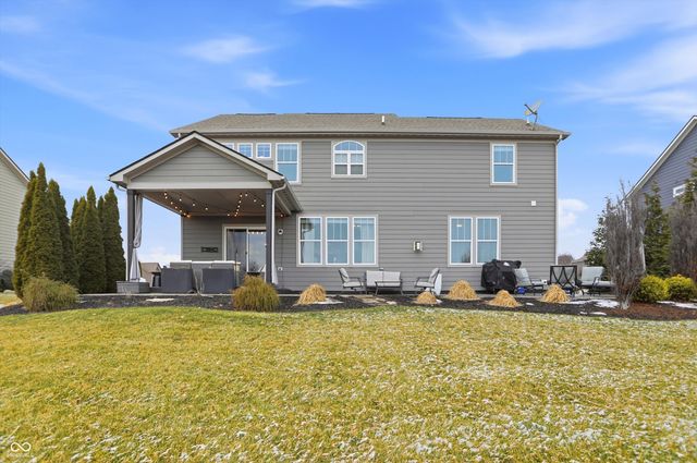 12139 Whisper Ridge Drive, Noblesville, IN 46060