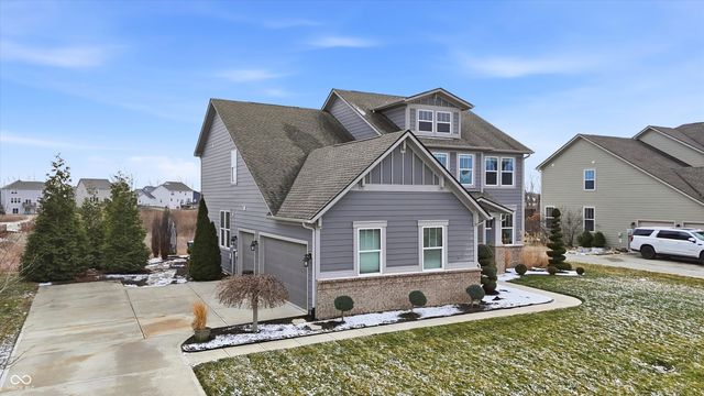 12139 Whisper Ridge Drive, Noblesville, IN 46060