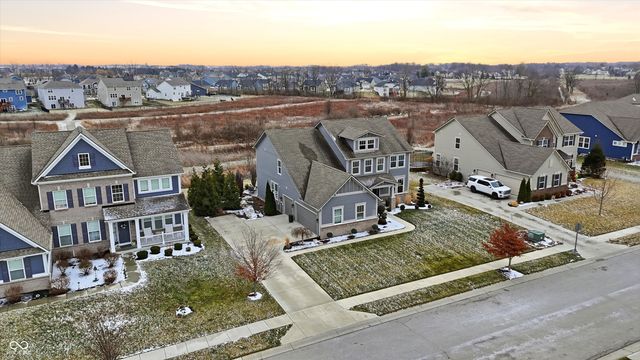 12139 Whisper Ridge Drive, Noblesville, IN 46060