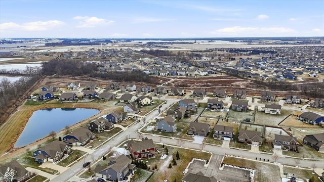 12139 Whisper Ridge Drive, Noblesville, IN 46060