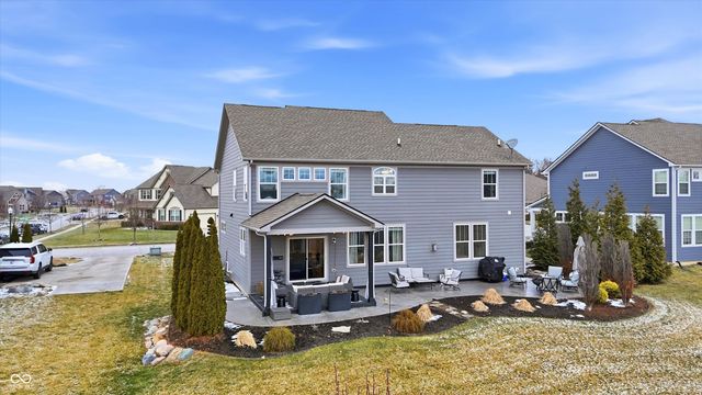 12139 Whisper Ridge Drive, Noblesville, IN 46060