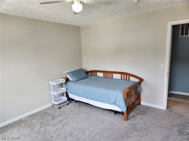 218 Stone Ridge Way, Berea, OH 44017