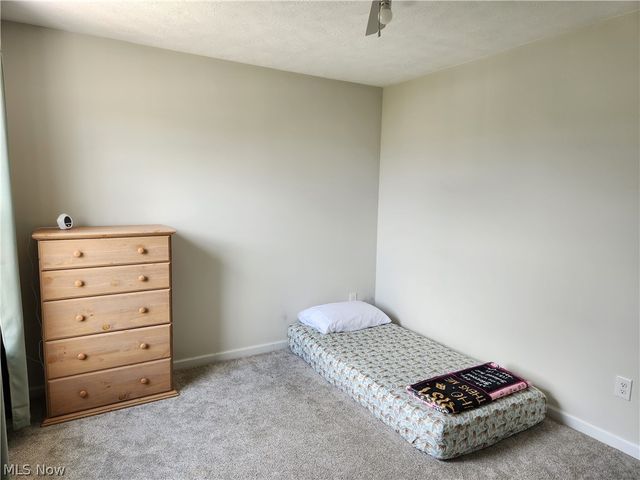 218 Stone Ridge Way, Berea, OH 44017