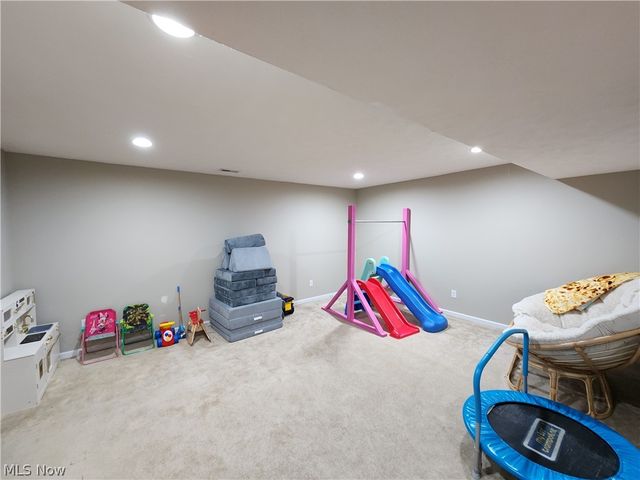 218 Stone Ridge Way, Berea, OH 44017