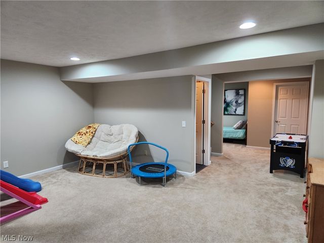 218 Stone Ridge Way, Berea, OH 44017