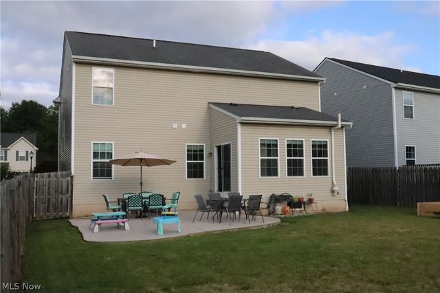 218 Stone Ridge Way, Berea, OH 44017