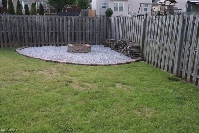 218 Stone Ridge Way, Berea, OH 44017