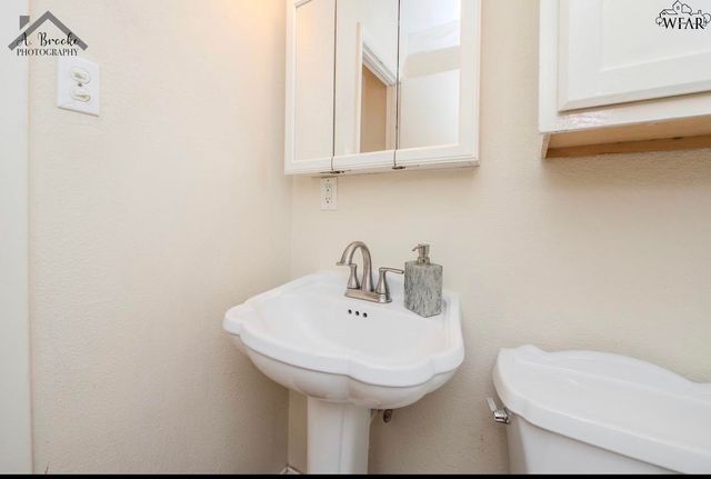 2923 LAVELL AVENUE, Wichita Falls, TX 76308