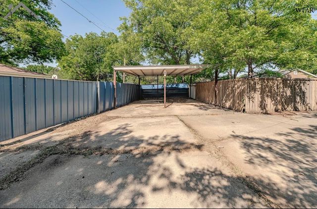 2923 LAVELL AVENUE, Wichita Falls, TX 76308