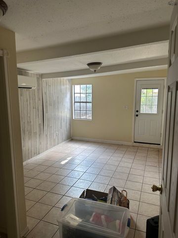 2923 LAVELL AVENUE, Wichita Falls, TX 76308