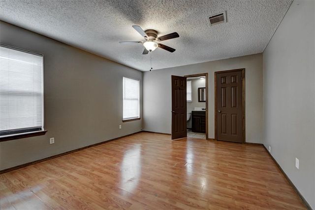 1001 Aspen Court, Moore, OK 73160