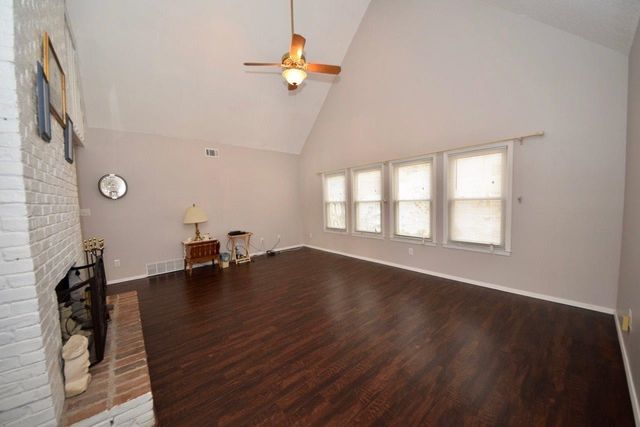 8498 BERGEN CV, Memphis, TN 38018