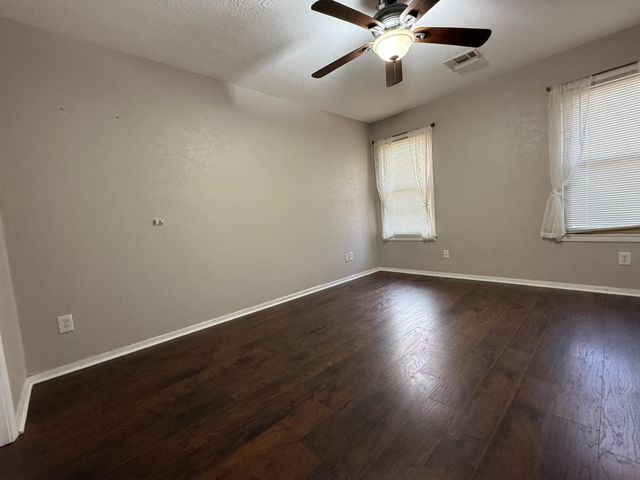 8498 BERGEN CV, Memphis, TN 38018