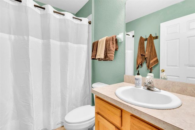 9 SEQUOIA LOOP LANE, Ocklawaha, FL 32179