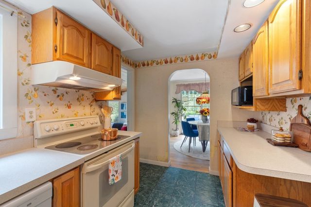 74 Davidson Rd, Boxborough, MA 01719