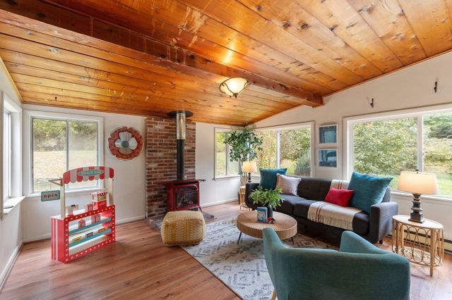74 Davidson Rd, Boxborough, MA 01719