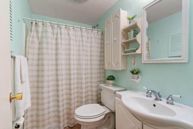 74 Davidson Rd, Boxborough, MA 01719