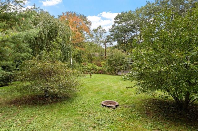 74 Davidson Rd, Boxborough, MA 01719
