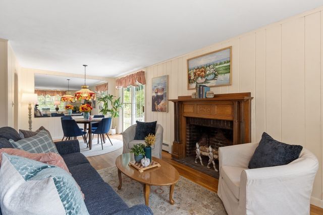 74 Davidson Rd, Boxborough, MA 01719