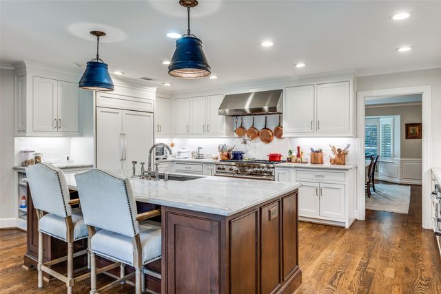 6544 Valleybrook Drive, Dallas, TX 75254