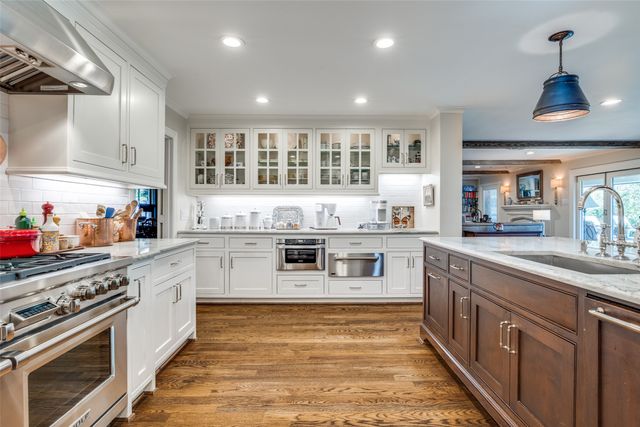 6544 Valleybrook Drive, Dallas, TX 75254