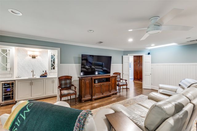 6544 Valleybrook Drive, Dallas, TX 75254