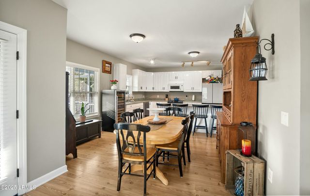 9 Ebb Tide Court, Harbor Island, SC 29920