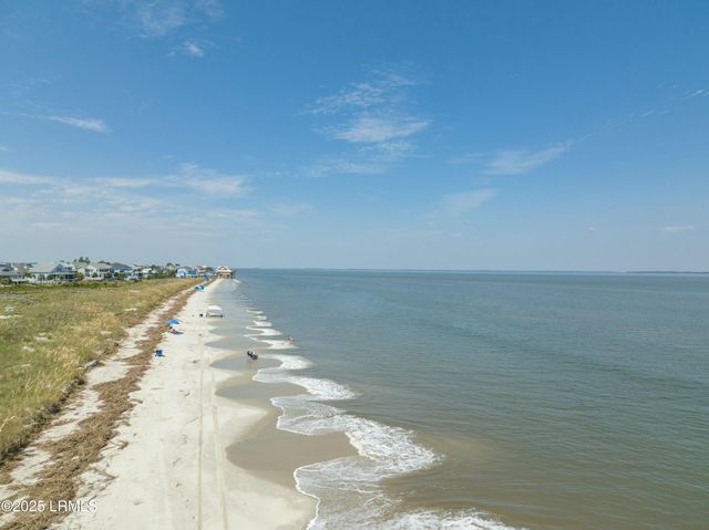 9 Ebb Tide Court, Harbor Island, SC 29920