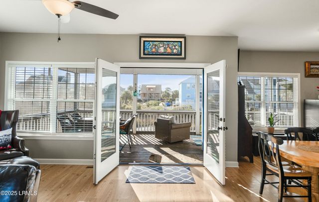 9 Ebb Tide Court, Harbor Island, SC 29920