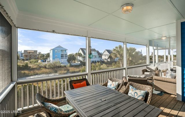 9 Ebb Tide Court, Harbor Island, SC 29920