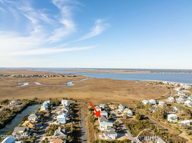 9 Ebb Tide Court, Harbor Island, SC 29920