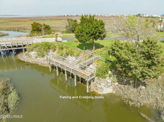 9 Ebb Tide Court, Harbor Island, SC 29920