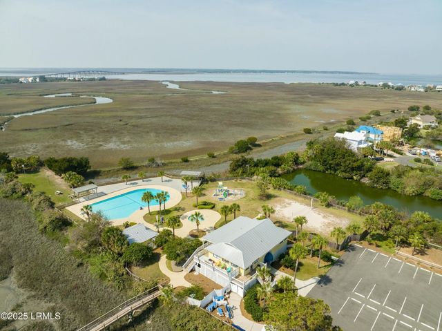 9 Ebb Tide Court, Harbor Island, SC 29920