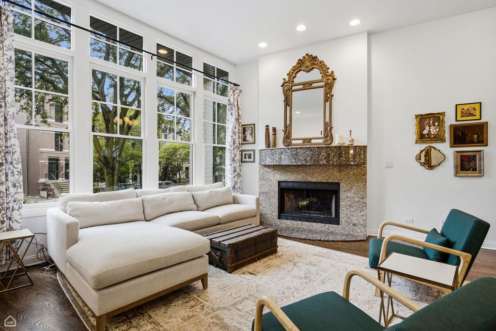 1310 W Roscoe Street, Chicago, IL 60657 — photo 4