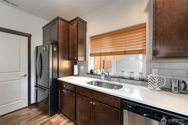 2744 S 120th Place, Seattle, WA 98168
