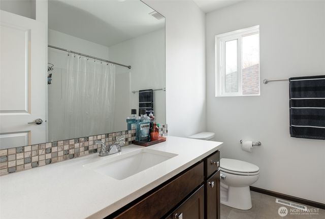 2744 S 120th Place, Seattle, WA 98168