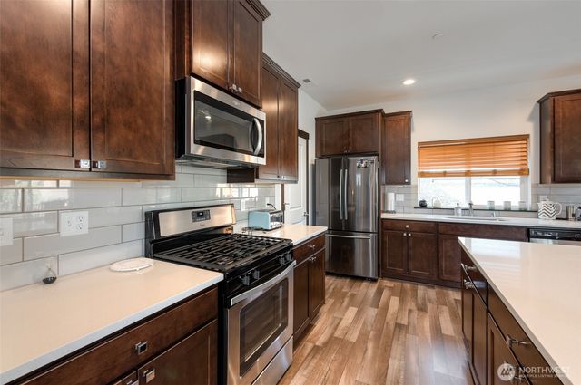 2744 S 120th Place, Seattle, WA 98168