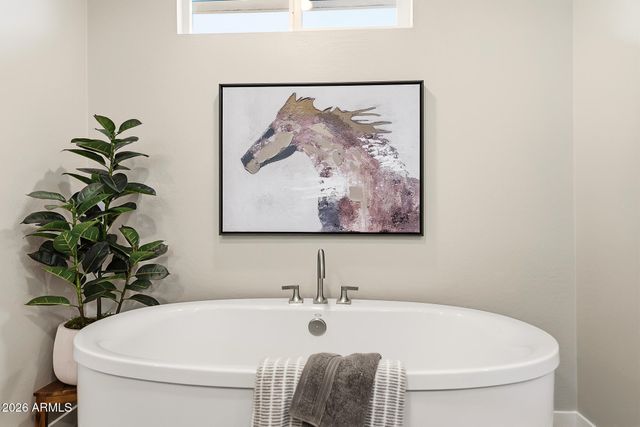 2902 E VILLA Avenue, San Tan Valley, AZ 85143