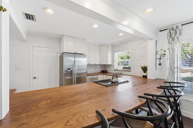 1618 SAN CHARLES DRIVE, Dunedin, FL 34698