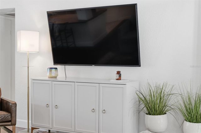 1618 SAN CHARLES DRIVE, Dunedin, FL 34698